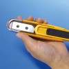 Cúter seguridad mango Comfort Grip retracción cuchilla automática SK-8 OLFA