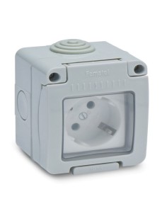 BASE ENCHUFE TT LATERAL 10A 250V ESTANCA IP55 FAMATEL