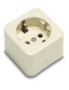 BASE SUPERFICIE PORCELANA TT 16A-250V GR 2301