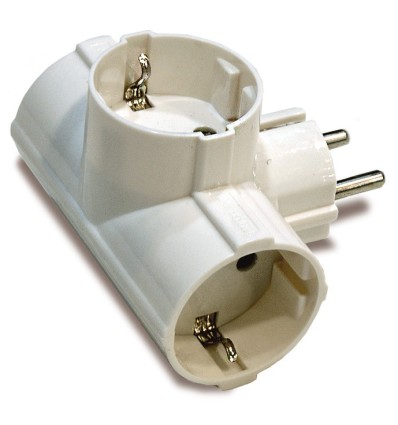 ADAPTADOR TRIPLE TT LATERAL 16A-250V