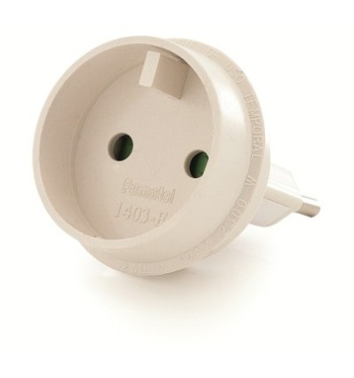 ADAPTADOR ELEC 48X63X48 10A-250V EUR-UNIV. POLIC BL FAMAT