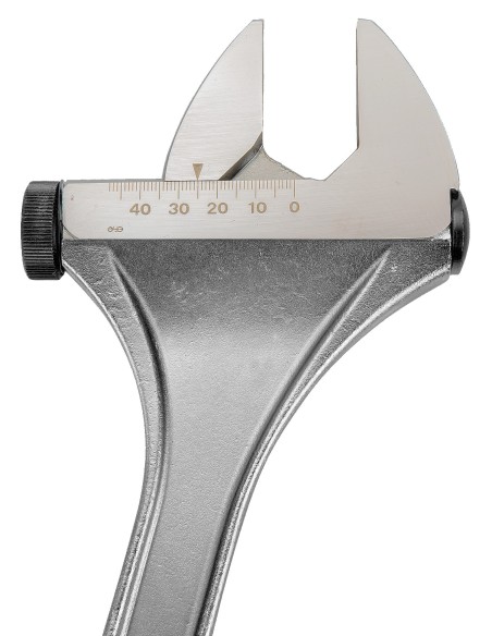 Llave ajustable de moleta lateral con acabado cromado 91C/97C