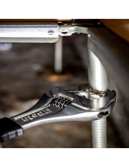 Llave inglesa con apertura ampliada