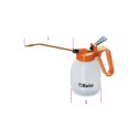 Aceitera plastico con lanza rigida mod 1752