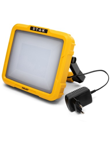 FOCO LED RECARGABLE 2400 LM X-BLAST RECARGABLE 30W