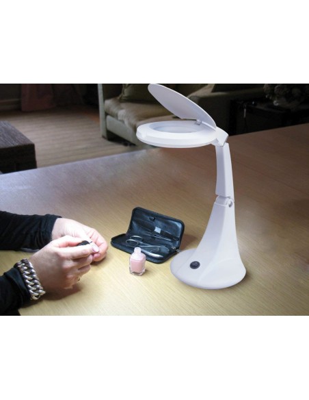 LAMPARA LED CON LUPA DE 3 Y 12 DIOPTRIAS
