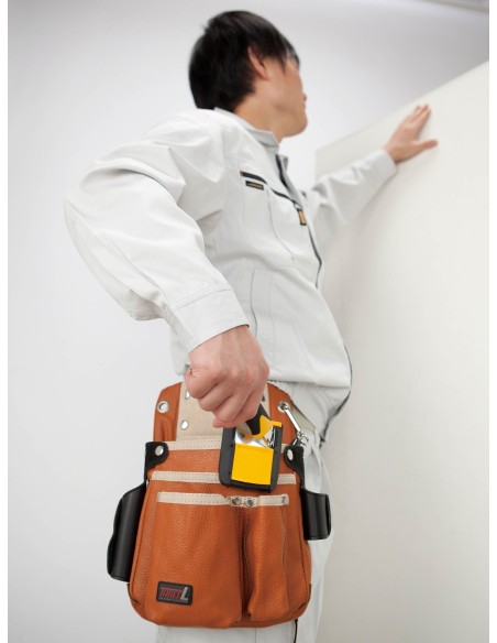 CONTENEDOR PARA CUCHILLAS USADAS PARA CINTURON O BOLSA PORTAHERRAMIENTAS