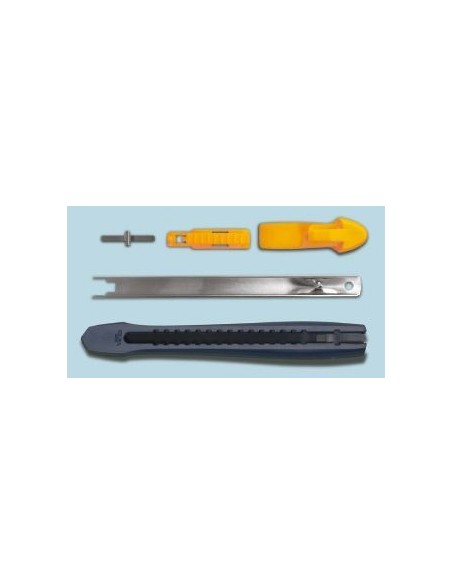 CUTER PLASTICO RECICLADO CON CUCHILLA DE 9 MM