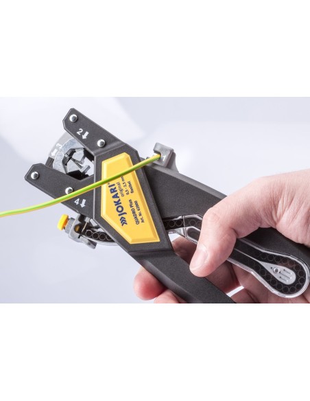 HERRAMIENTA CORTE, PELADO, TORSION Y CRIMPACION CABLES QUADRO PLUS (0,5-2,5 MM2)