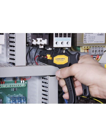 ALICATE PELACABLES AUTOMATICO Y ERGONOMICO SUPER 4 PLUS PARA 0,2 - 6,0 MM2